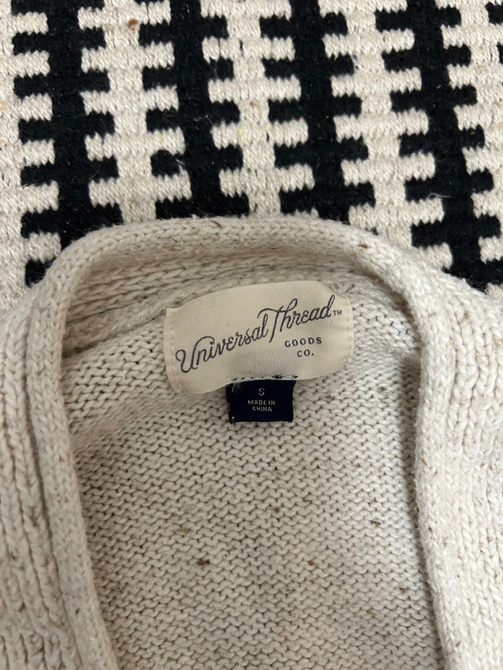 Universal Thread cardigan - Picture 3 of 3